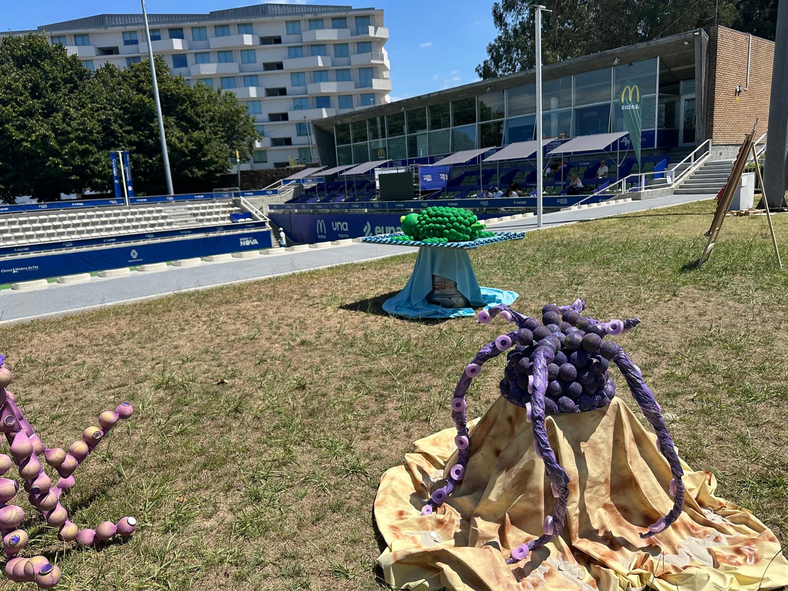 Exposição “Oceanos Open” celebra criatividade de alunos no Complexo Desportivo Monte Aventino
