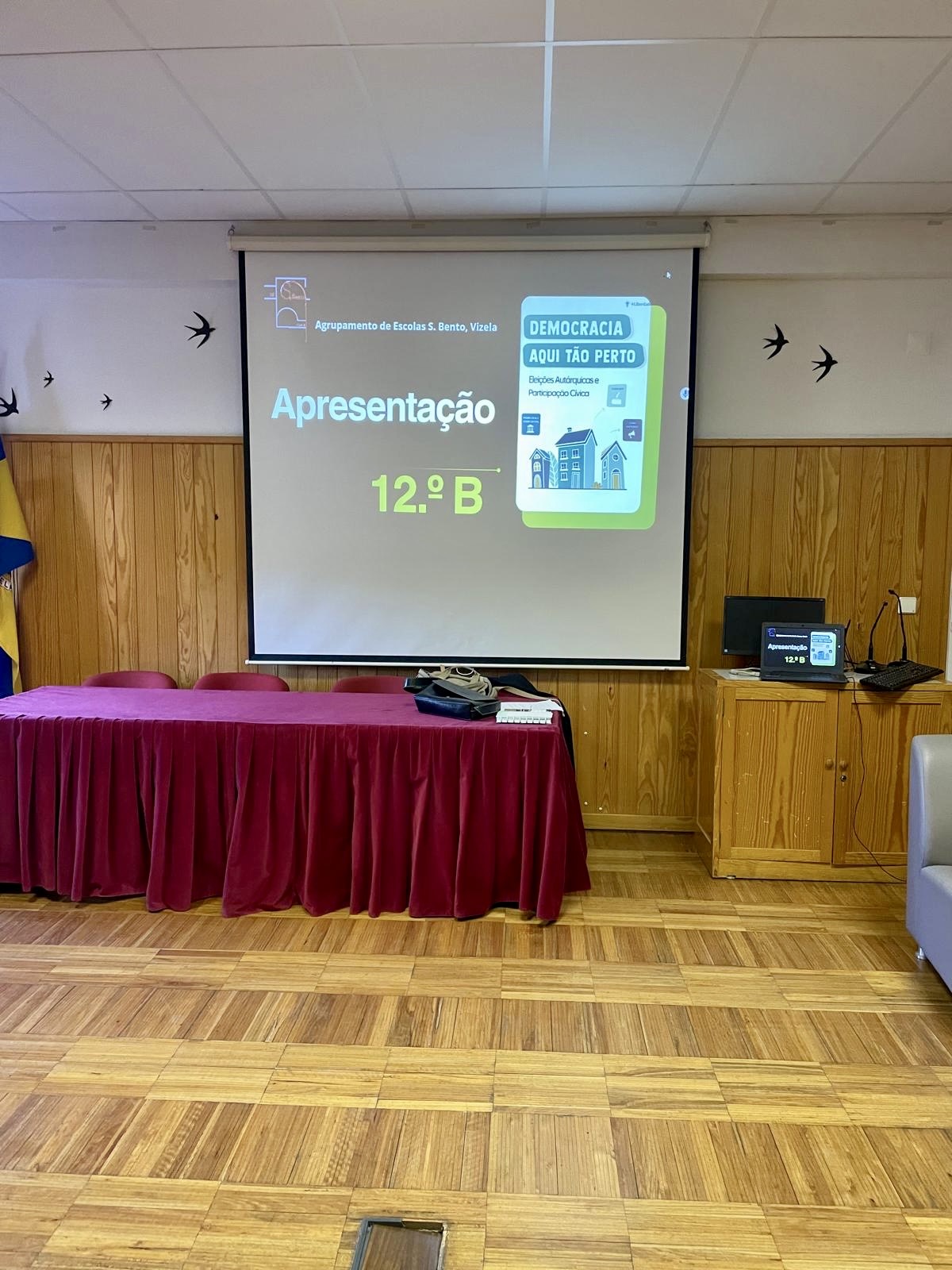 “Democracia Aqui Tão Perto”