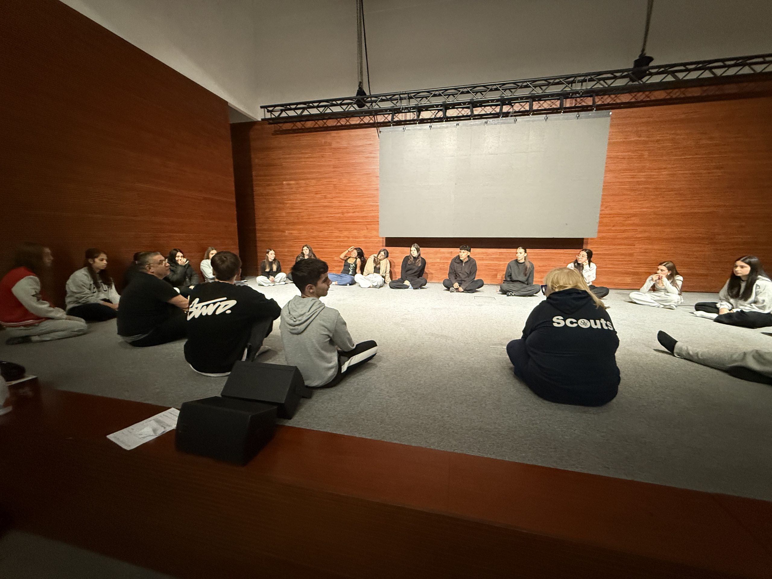 Workshop “Corpo Presente” com alunos do 11.º D e 12.º E