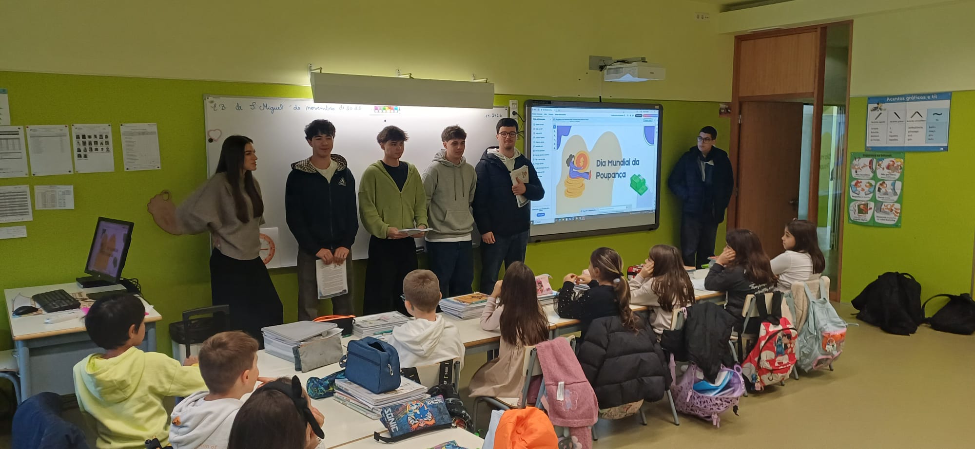 12D na EB de S. Miguel para comemorar o Dia Mundial da Poupança