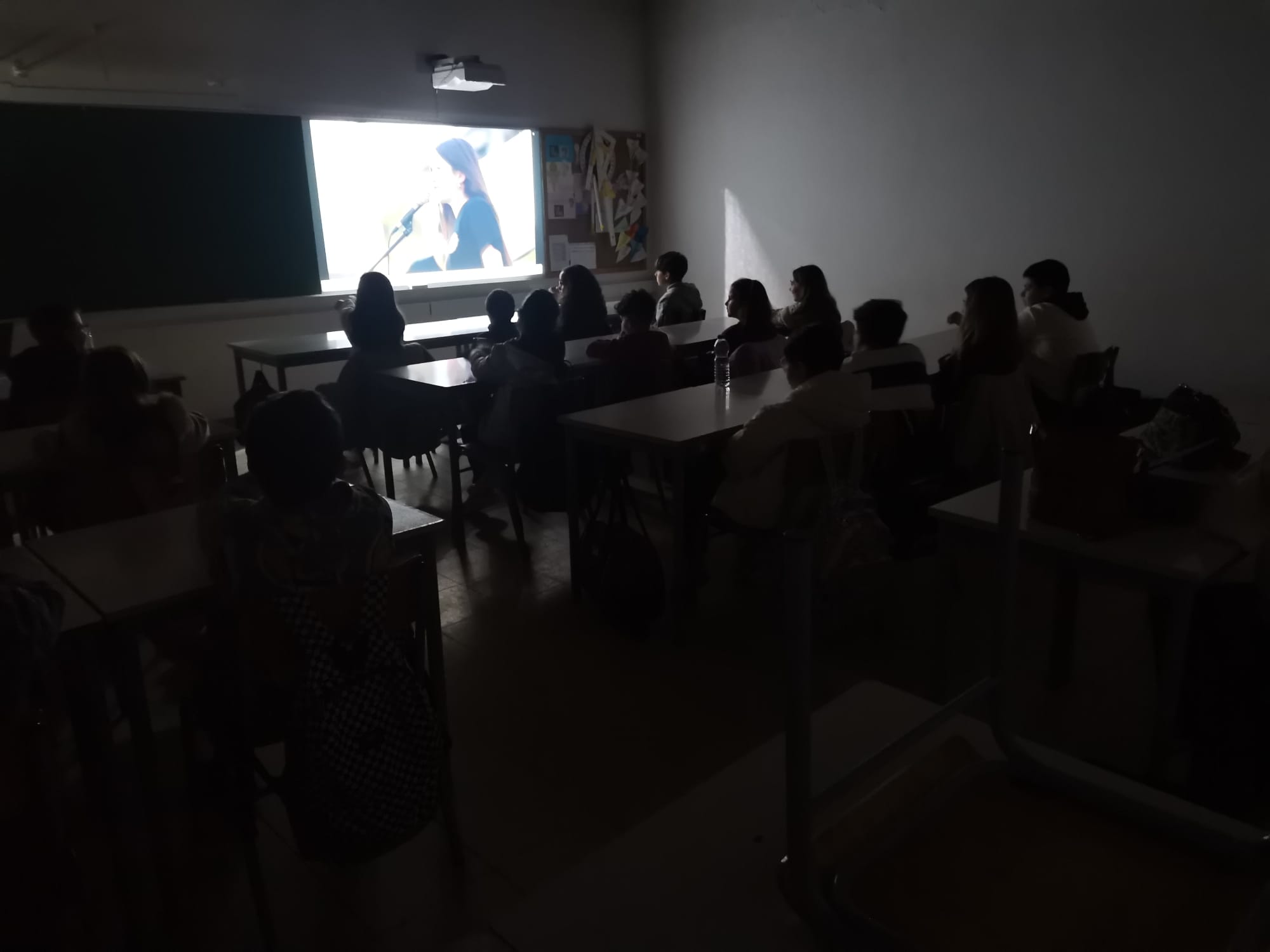 Dependência de ecrãs e o sucesso escolar