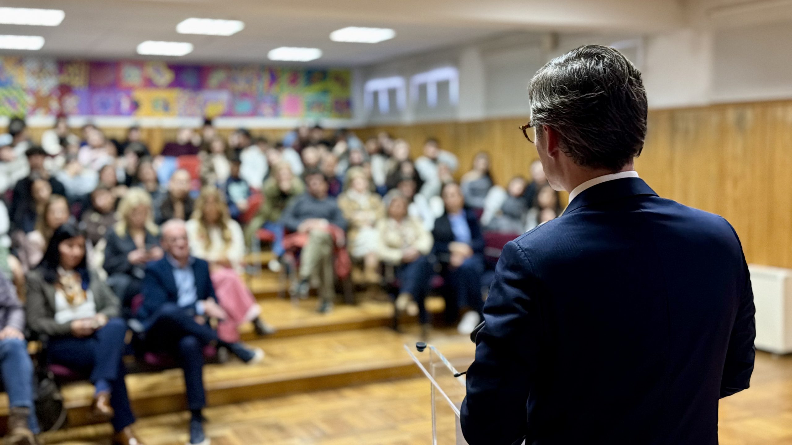 Pontes de Futuro: Secretário de Estado,  Alunos e professores em Diálogo sobre Migração