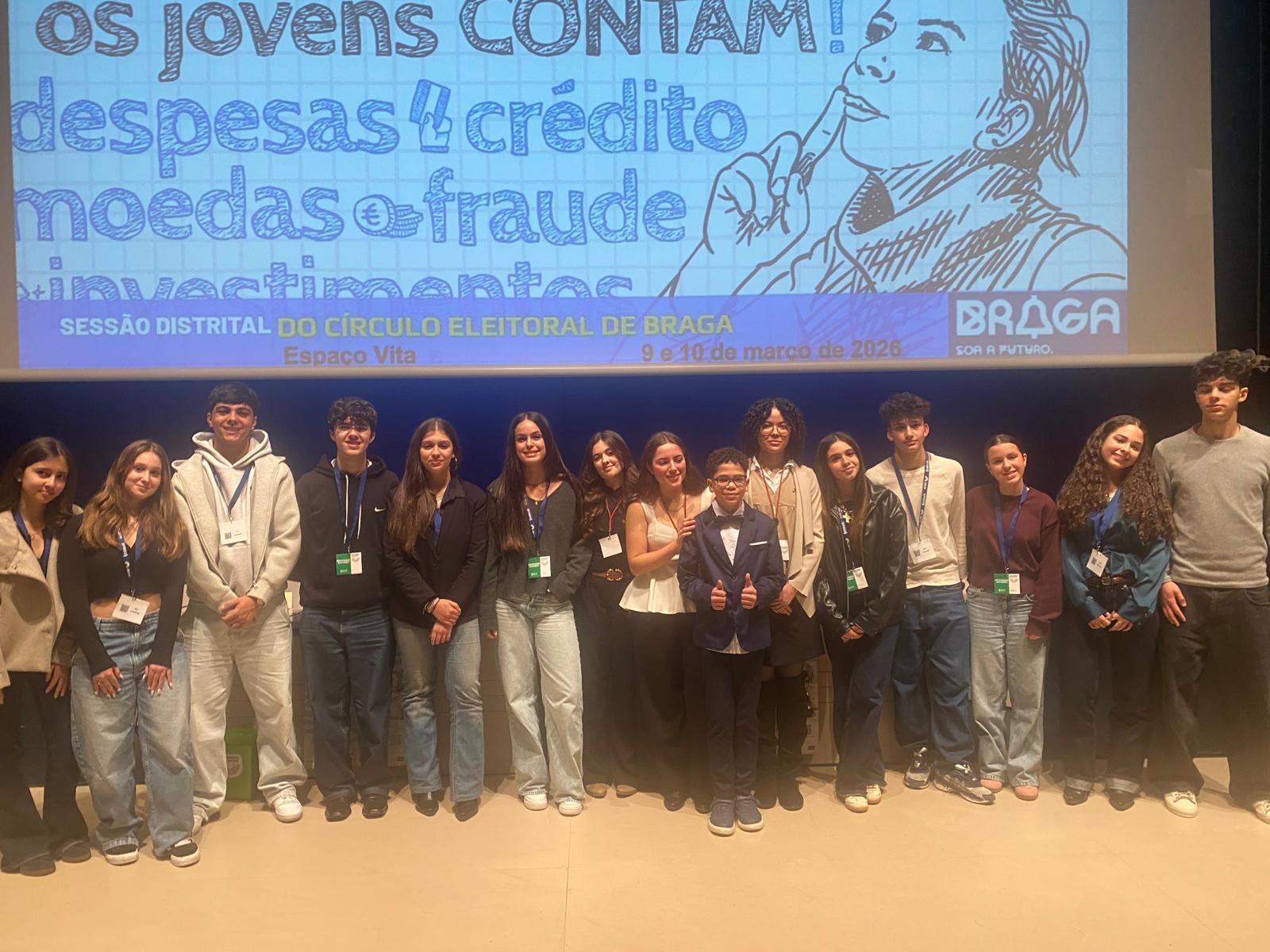 aeSB passa à sessão nacional do parlamento dos jovens